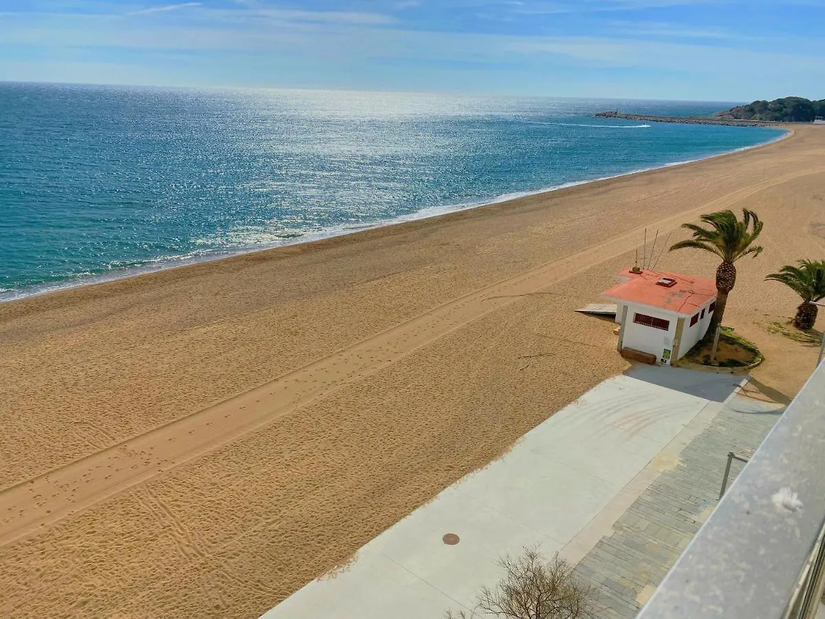 Cozy Loft Over The Beach In Platja D'Aro 0*,  Spanien